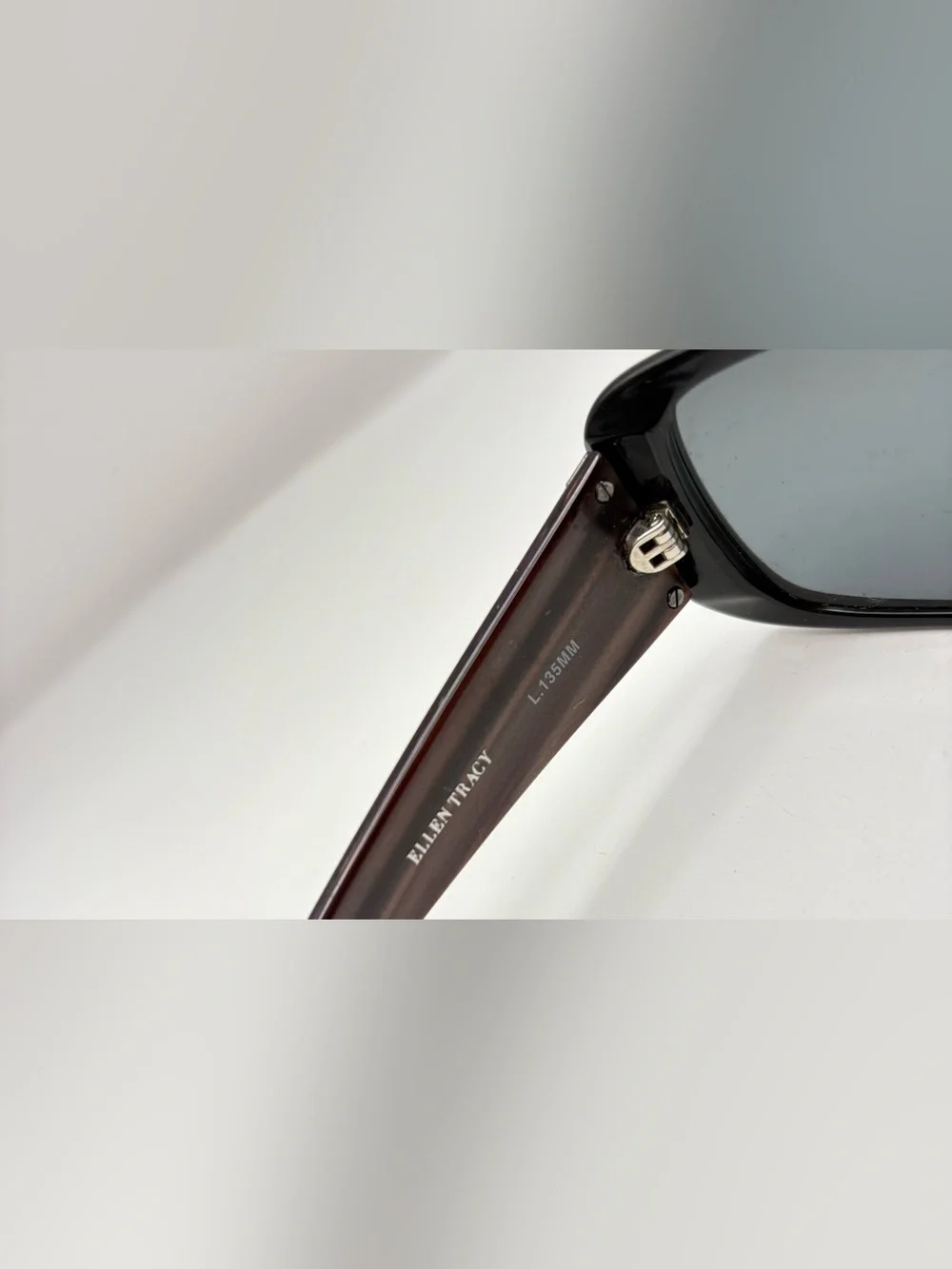 Ellen Tracy listing pair
